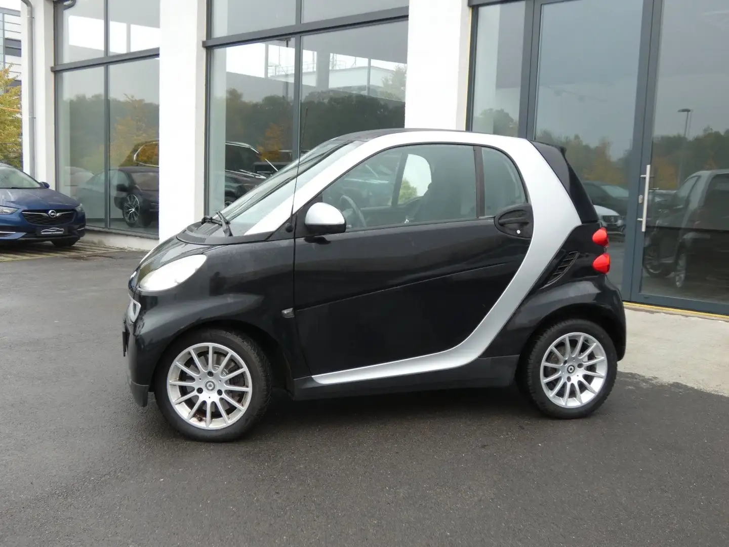 smart forTwo CDI*Aut*Klima*Pano* Silber - 2