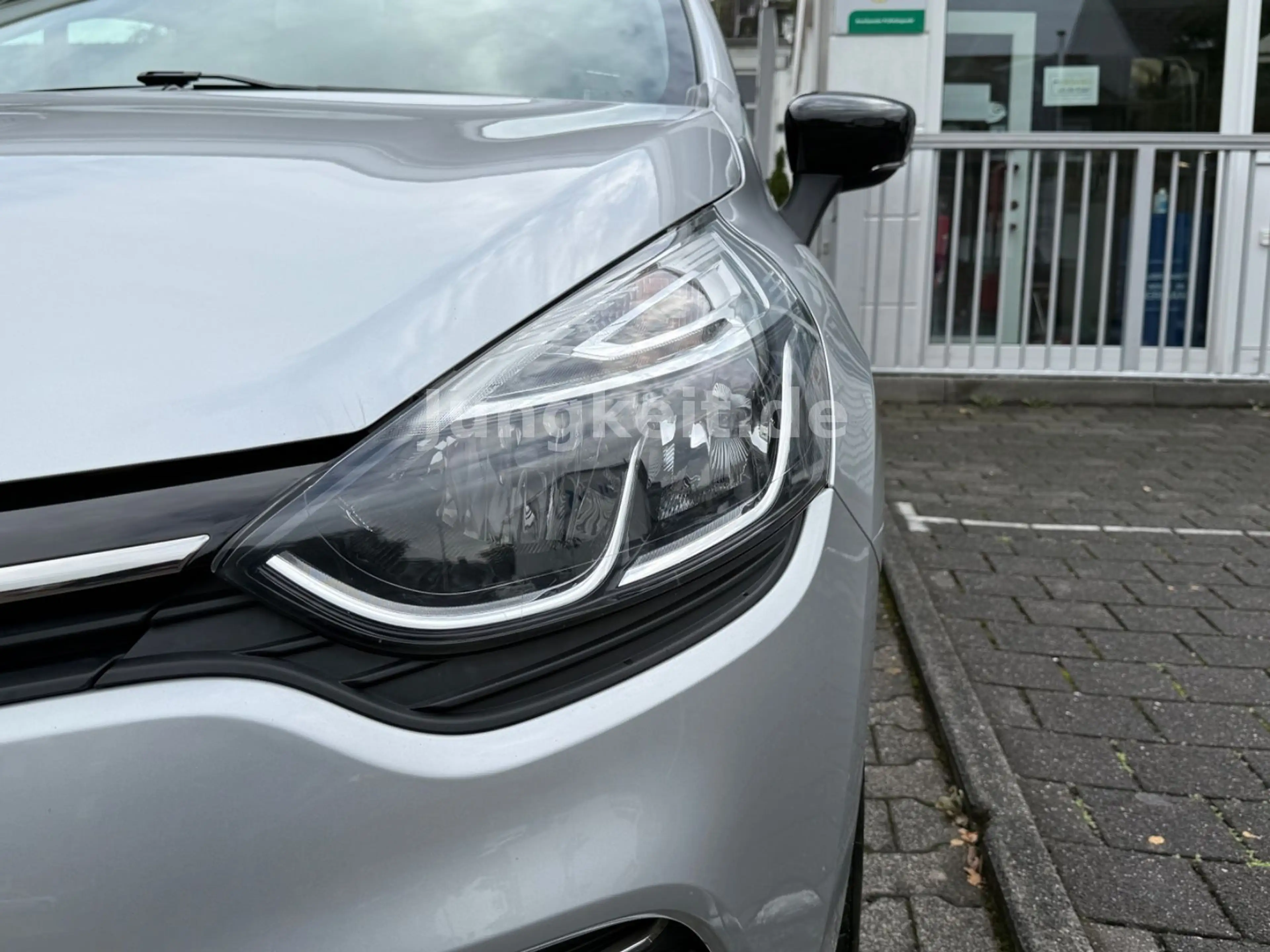 Renault Clio IV Limited *R-Kamera*Keyless Go* — photo 10