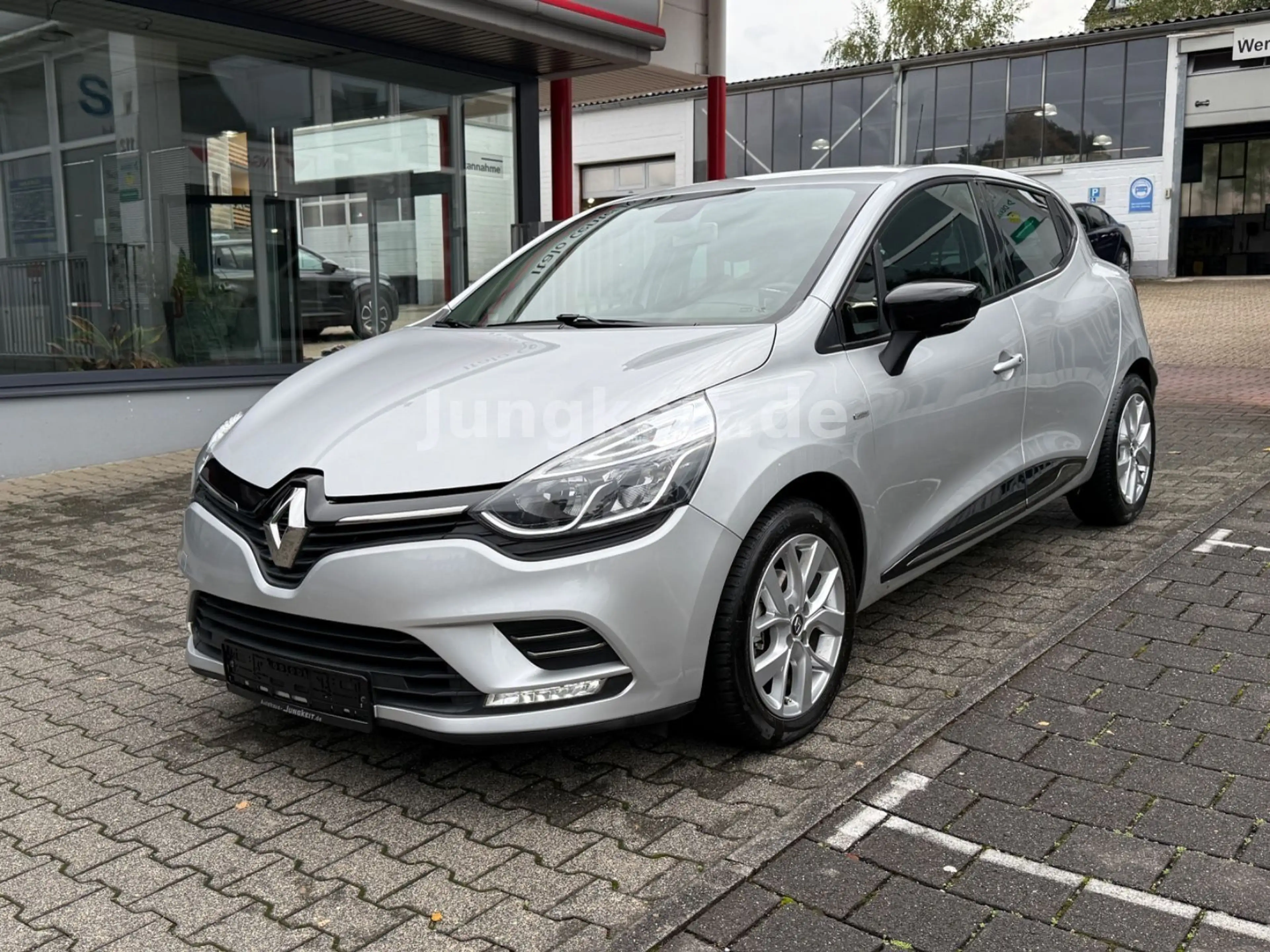 Renault Clio IV Limited *R-Kamera*Keyless Go* — photo 2