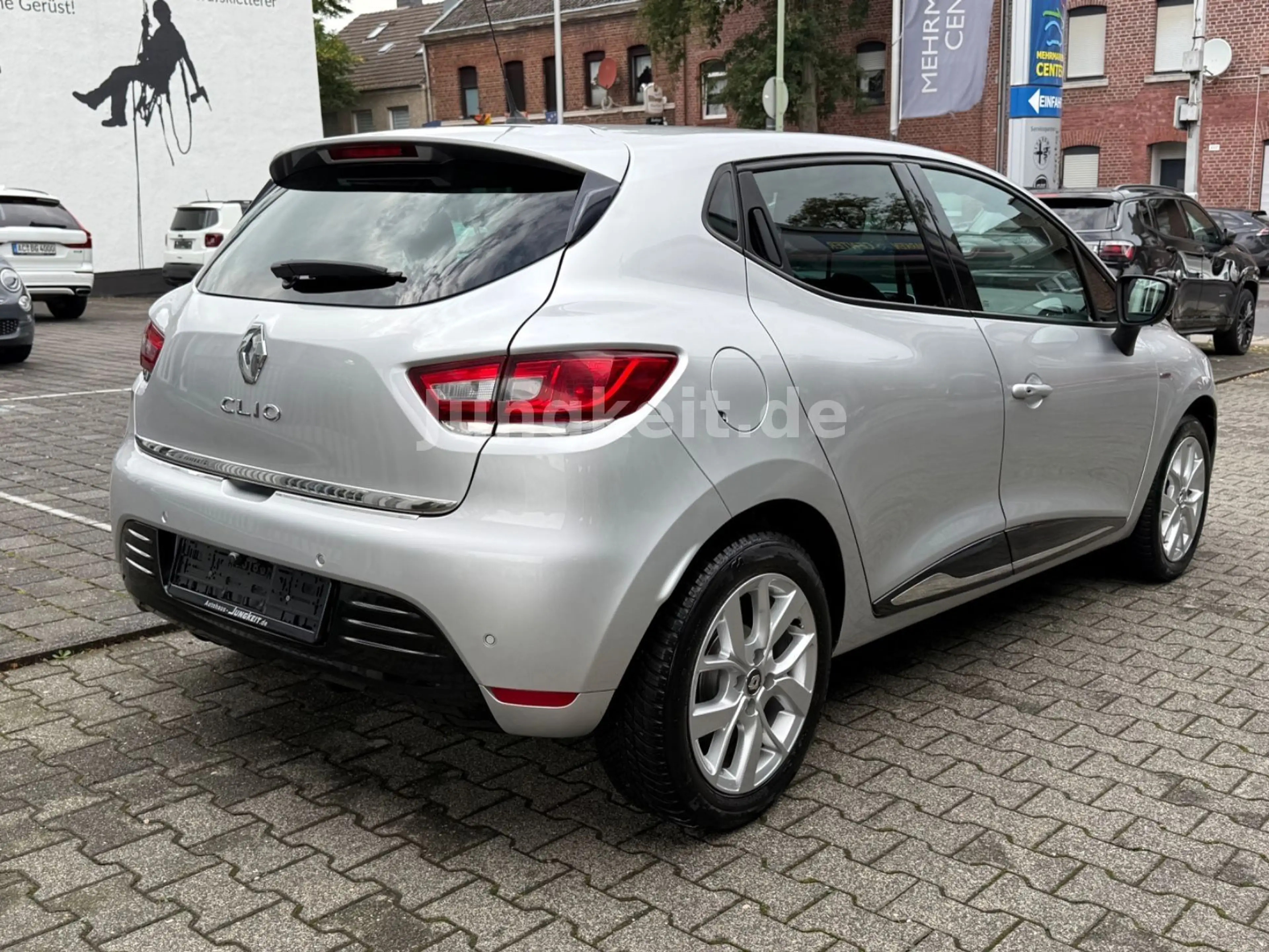 Renault Clio IV Limited *R-Kamera*Keyless Go* — photo 6