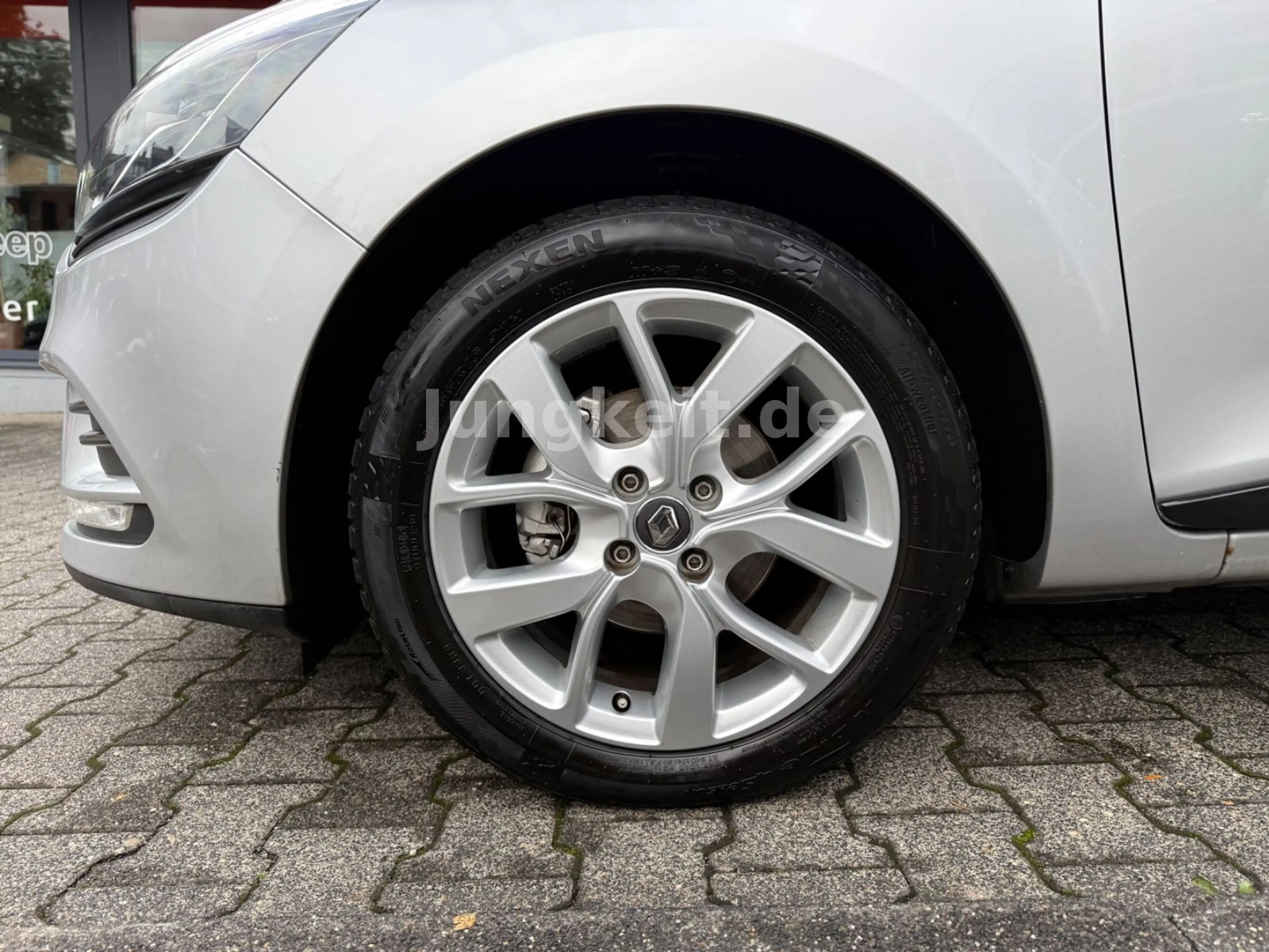 Renault Clio IV Limited *R-Kamera*Keyless Go* — photo 13