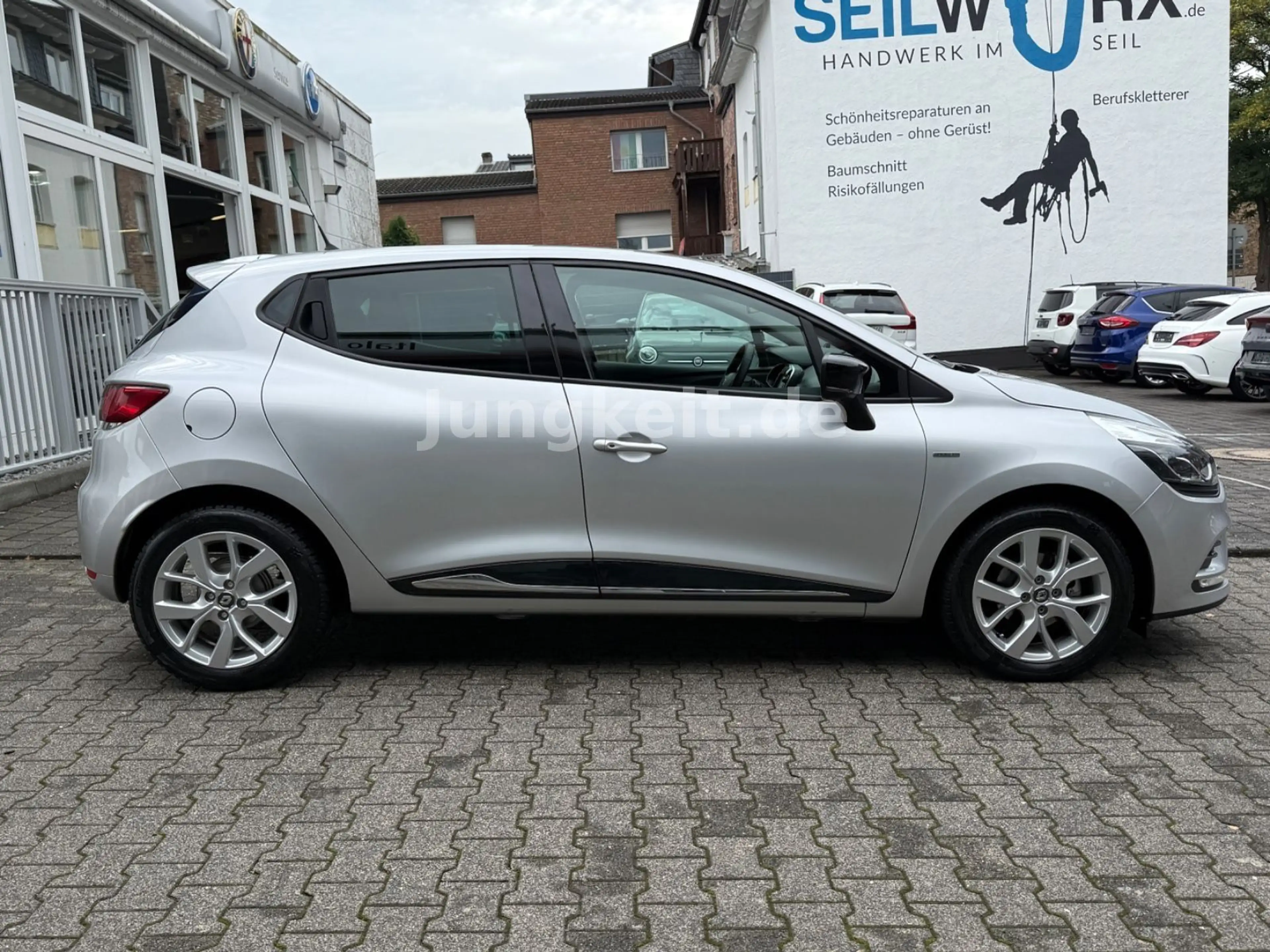 Renault Clio IV Limited *R-Kamera*Keyless Go* — photo 5