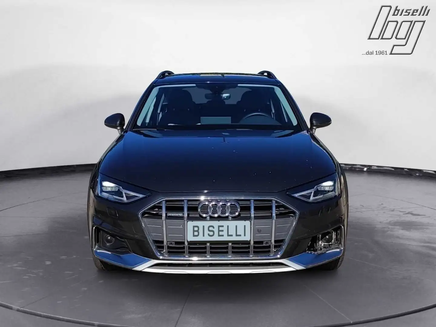 Audi A4 allroad Quattro 40 2.0 tdi mhev Business 204cv S-Tronic Grigio - 2