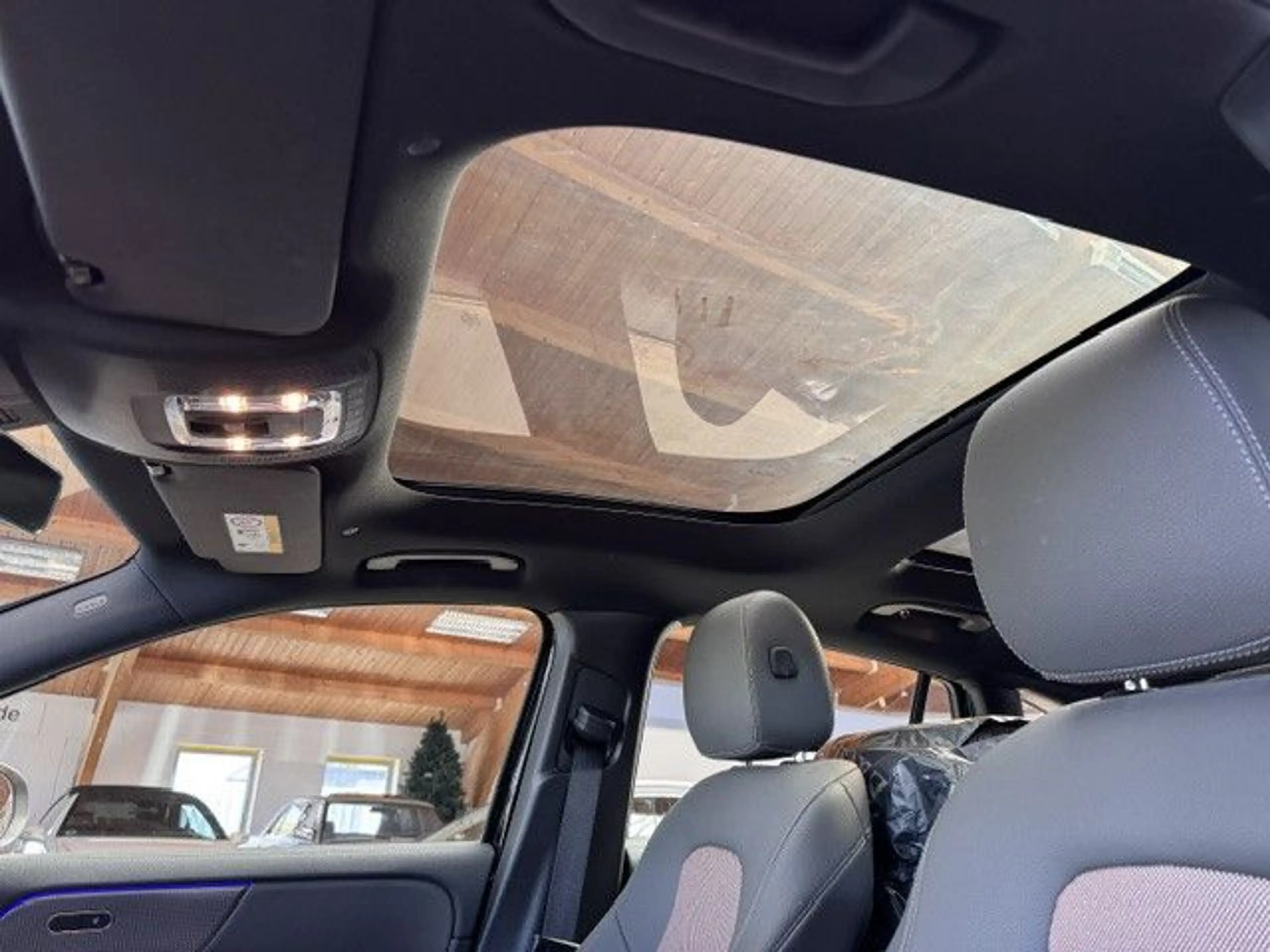 Mercedes-Benz EQA 250 Electric Art+Advanced Plus+Panorama — photo 9