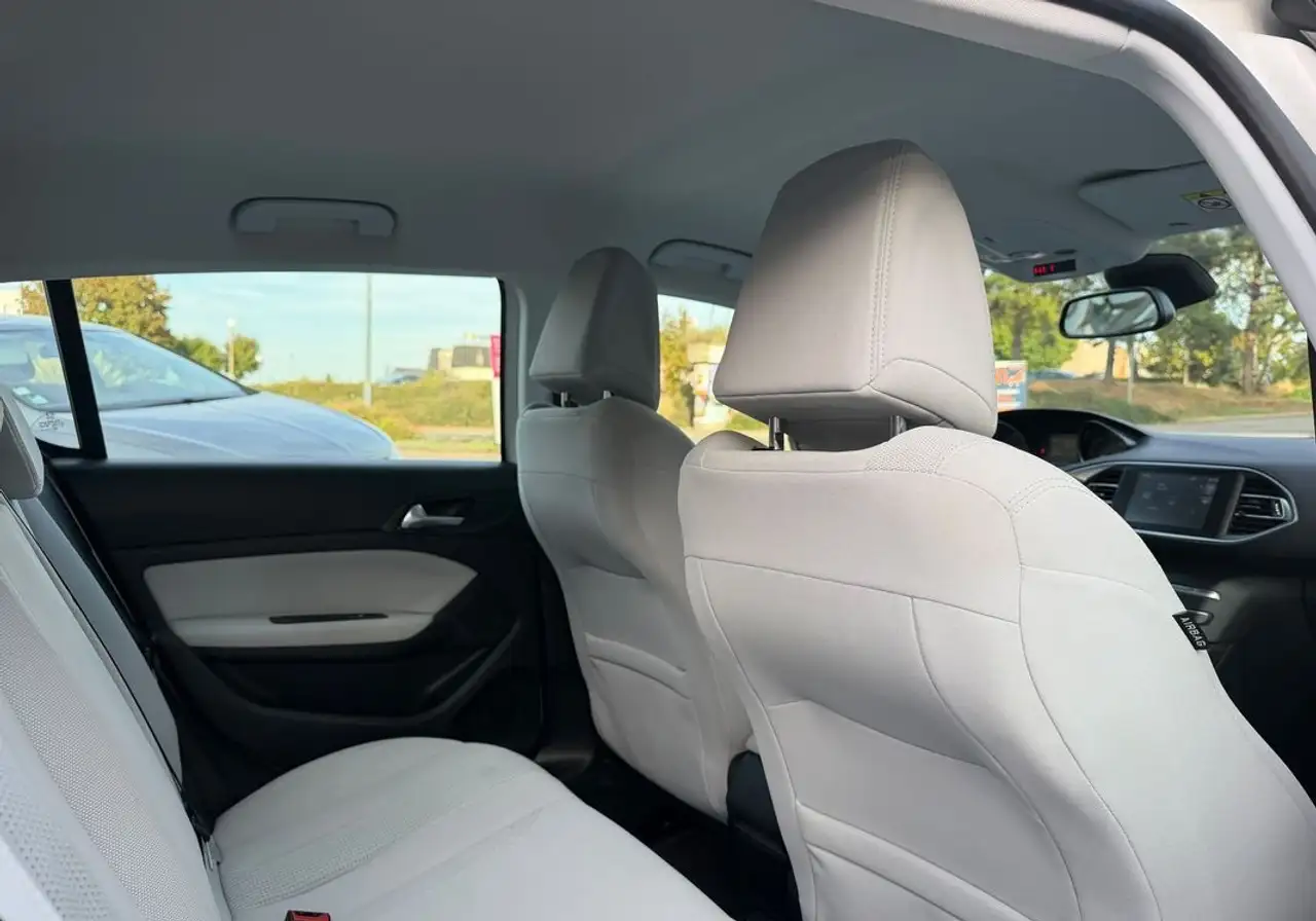 Peugeot 308 308 — photo 4