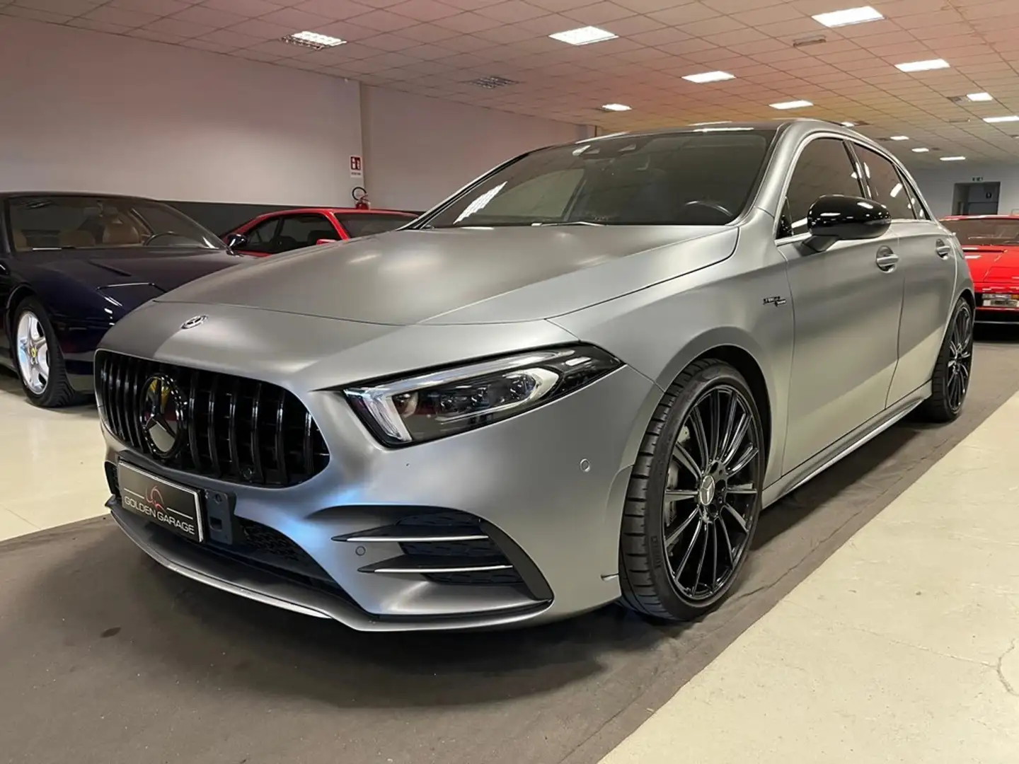 Mercedes-Benz A 35 AMG AMG Grigio - 2