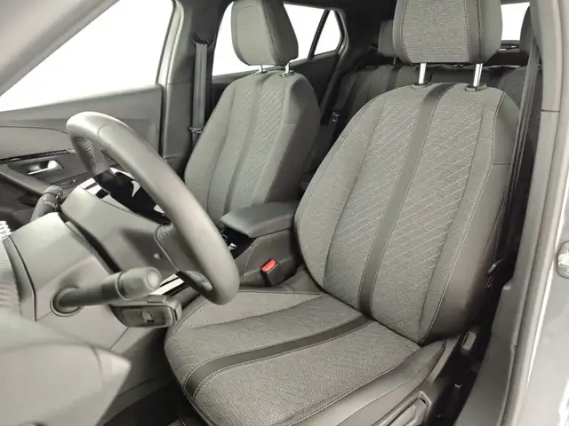 Peugeot 2008 view 12