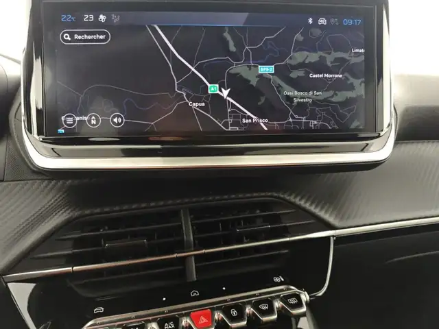 Peugeot 2008 view 14