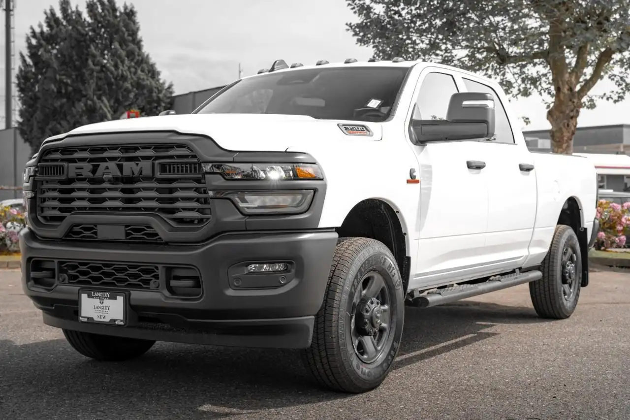 RAM 3500 снимка RAM 3500