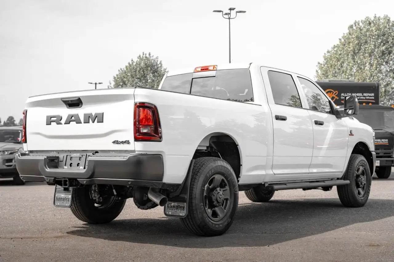 RAM 3500 снимка RAM 3500