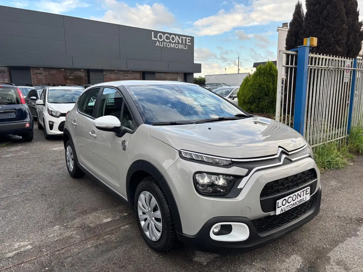 Citroen C3 1.2 puretech Shine *OCCASIONE* Beige - 1