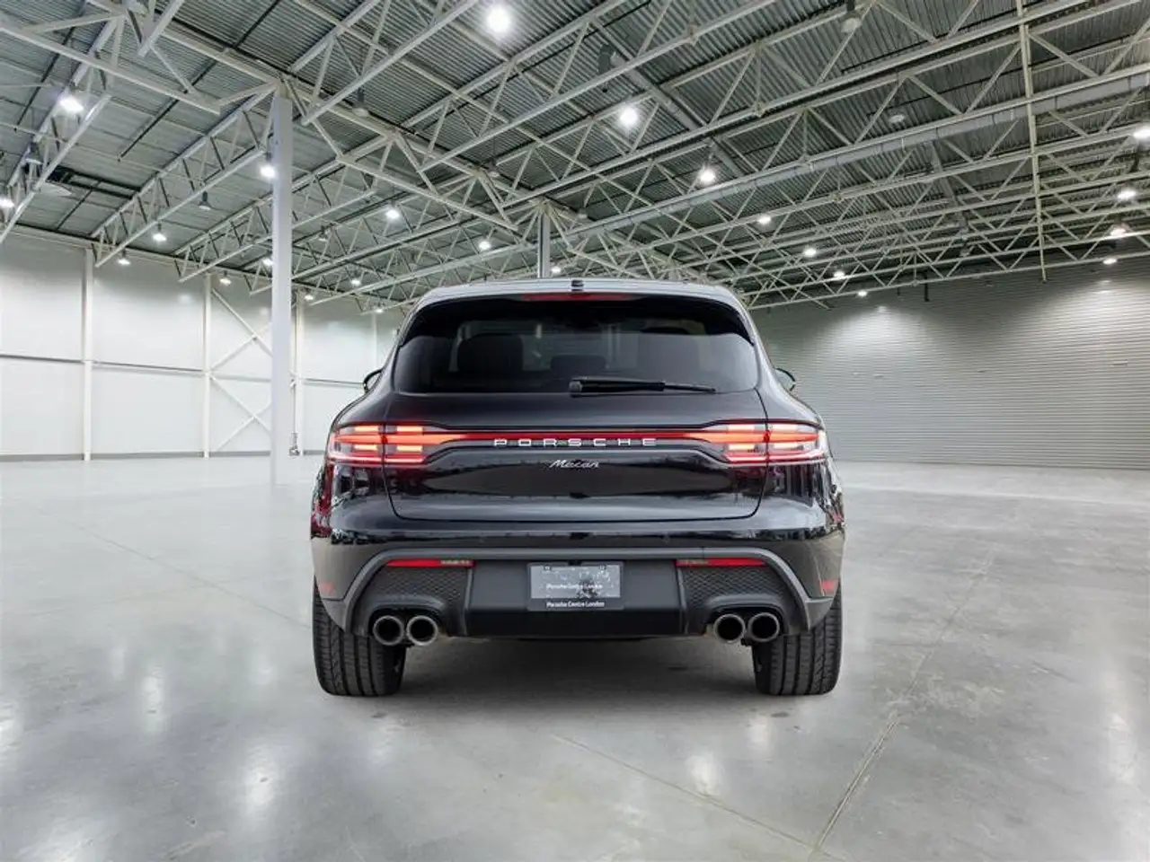 Porsche Macan снимка Porsche Macan