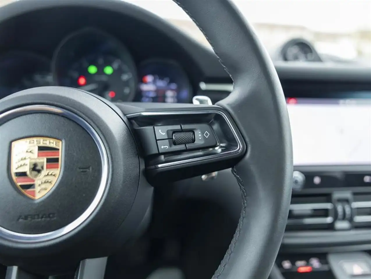 Porsche Macan снимка Porsche Macan