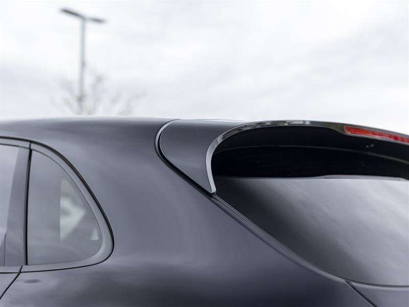 2025 Porsche Macan Base Black thumb 12