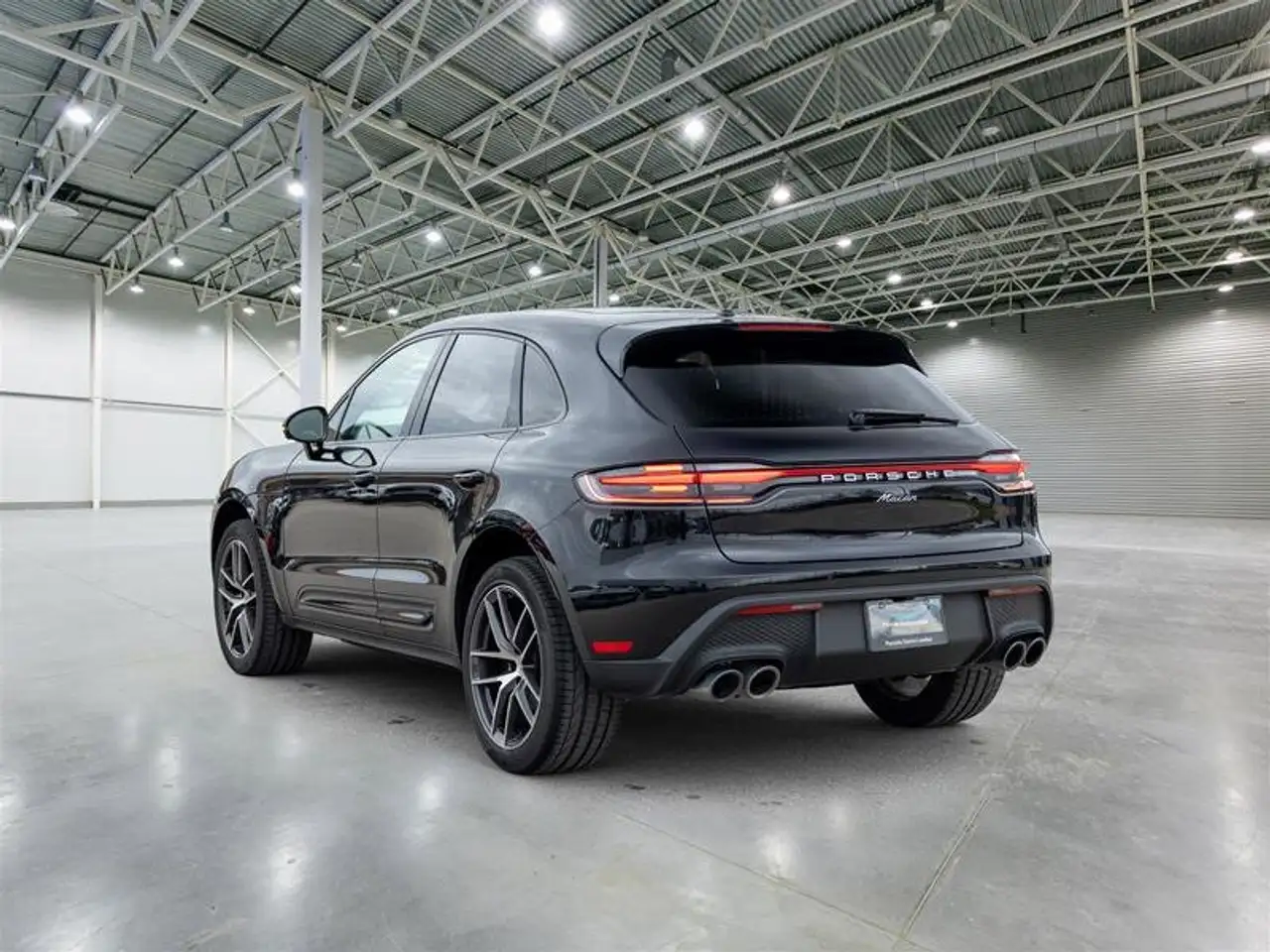 Porsche Macan снимка Porsche Macan