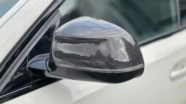 BMW X6 view 22