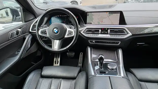 BMW X6 view 6