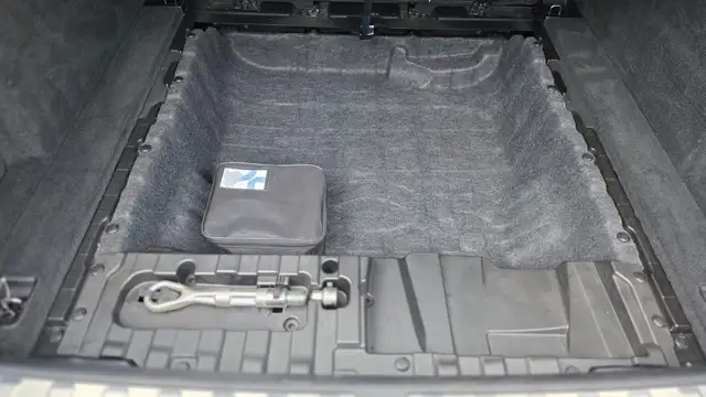 BMW X6 view 20