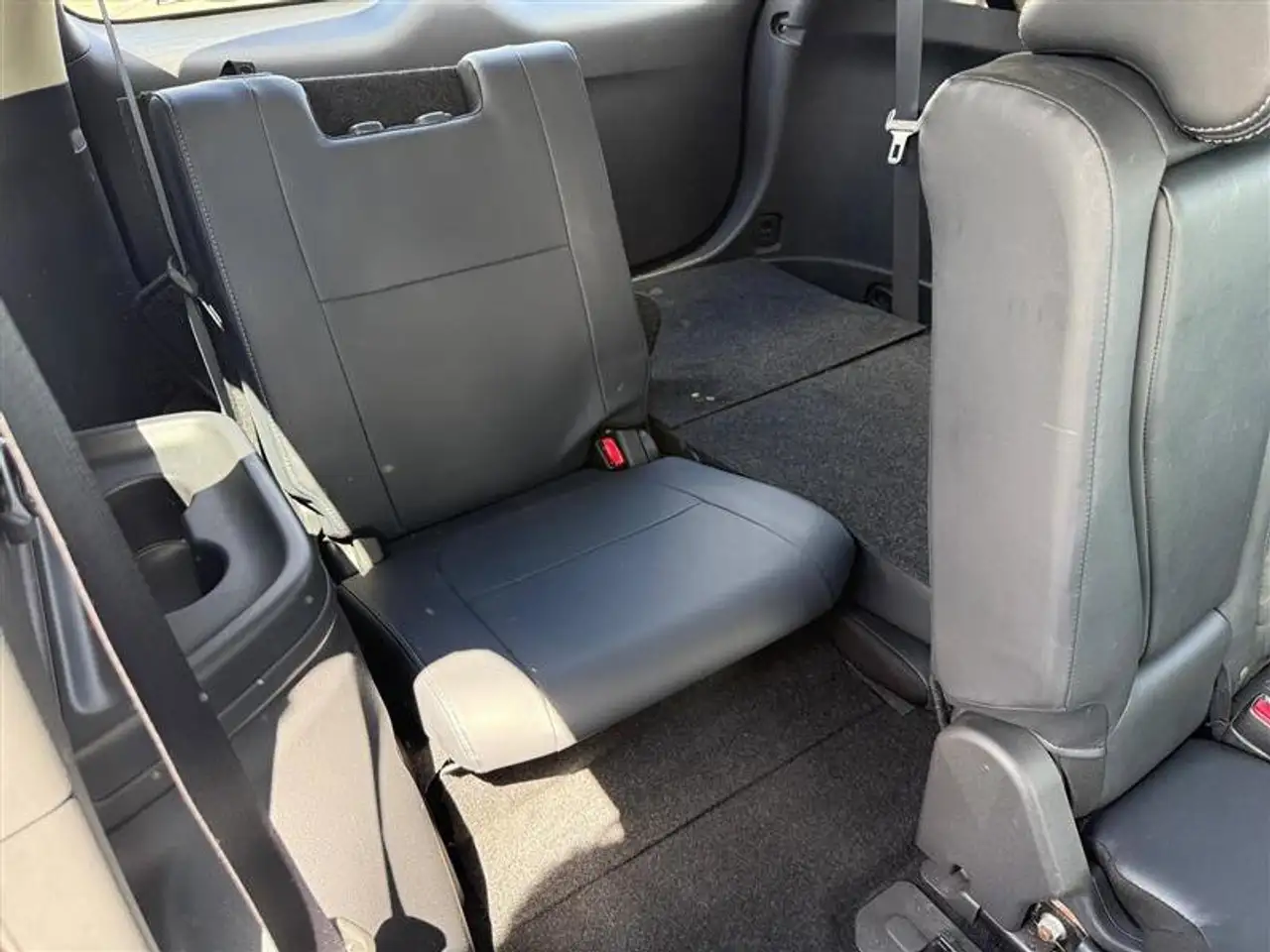 Mitsubishi Outlander снимка Mitsubishi Outlander
