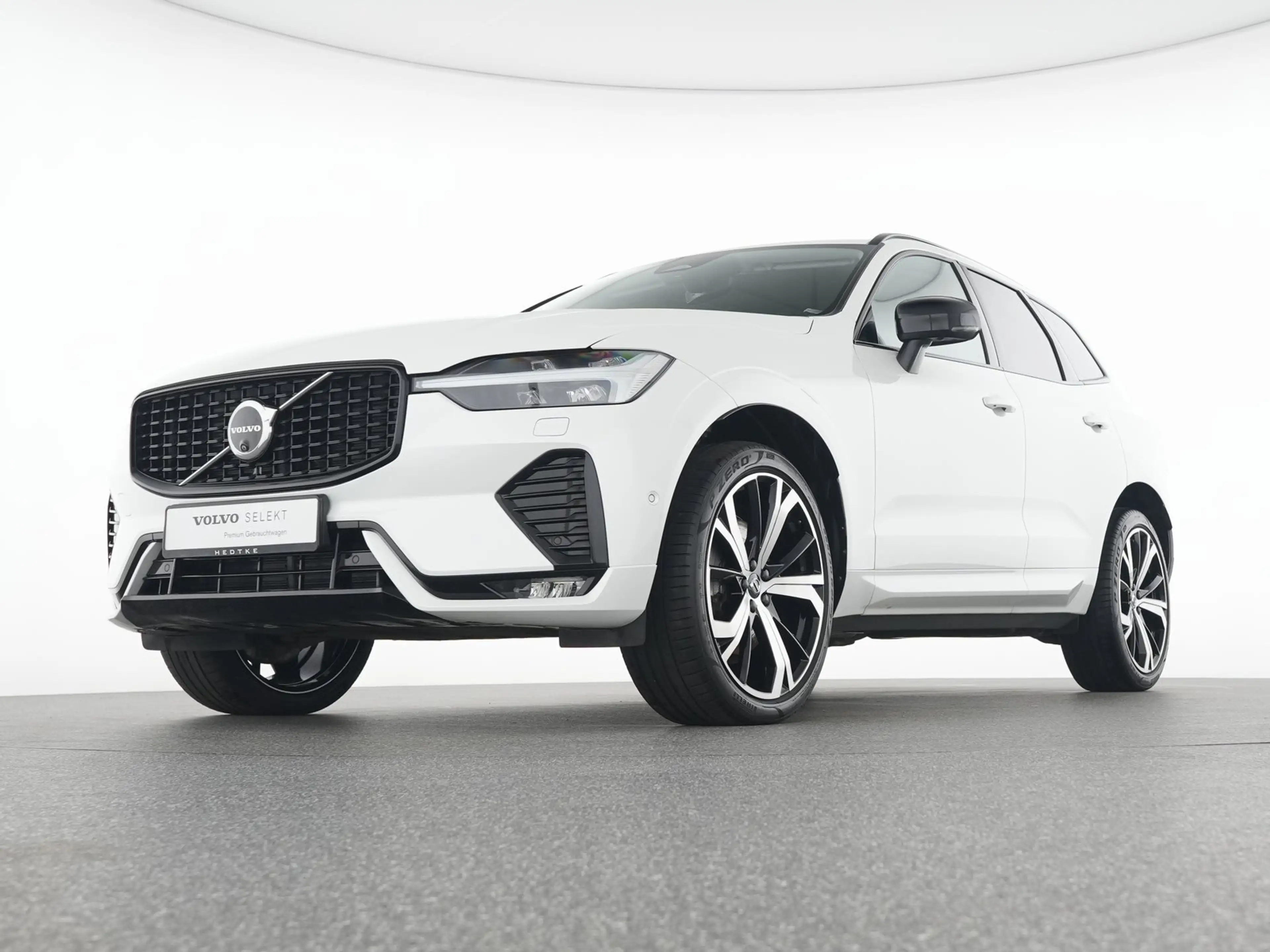 Volvo XC60 B4 Diesel AWD Geartronic Ultimate Dark — photo 7