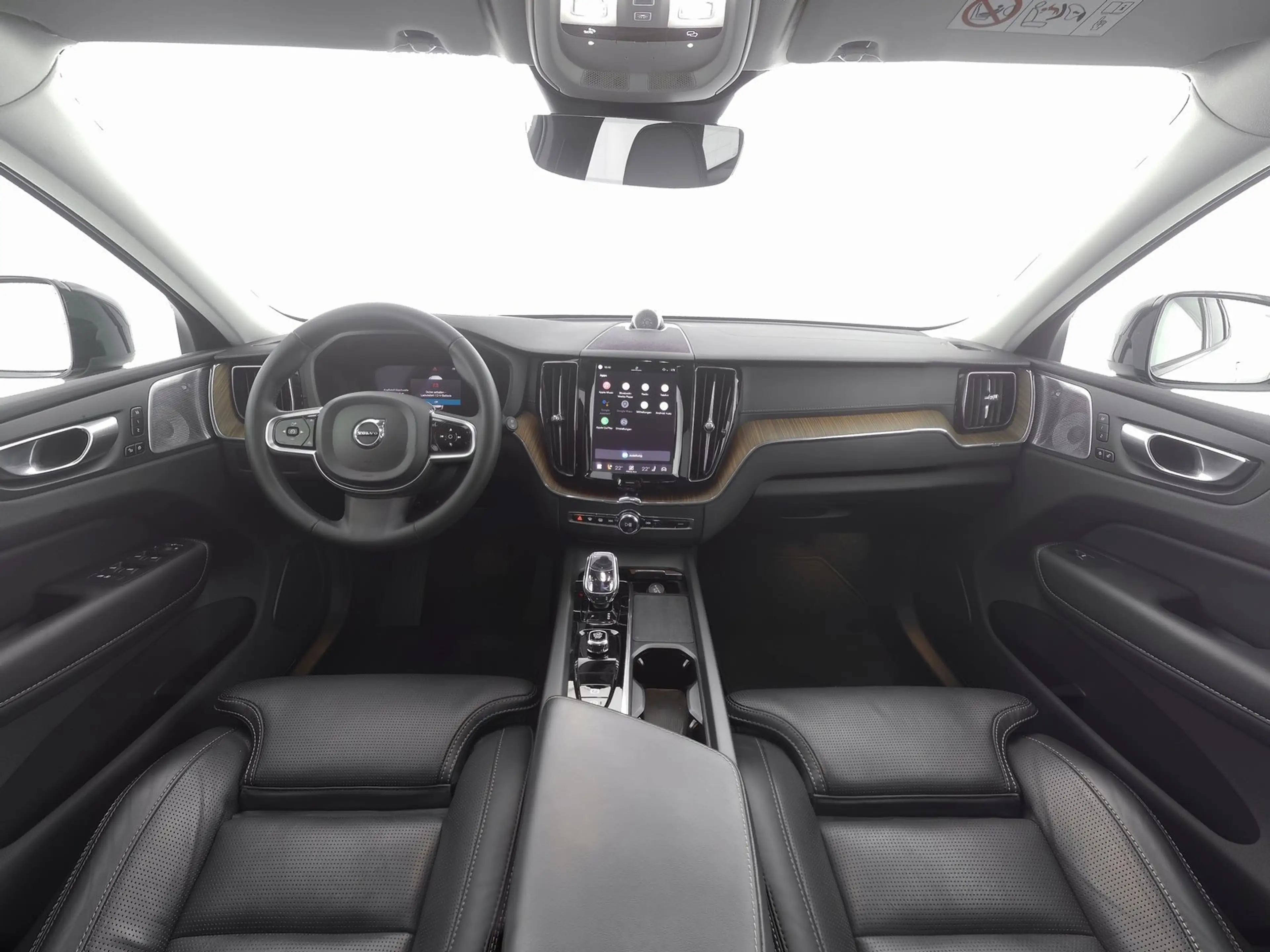Volvo XC60 B4 Diesel AWD Geartronic Ultimate Dark — photo 3