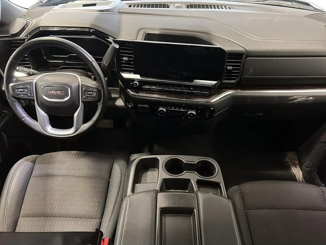 GMC Sierra 1500 снимка GMC Sierra 1500