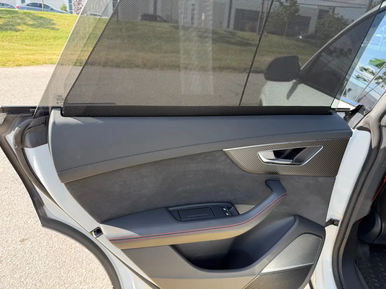 Audi RS Q8 снимка Audi RS Q8