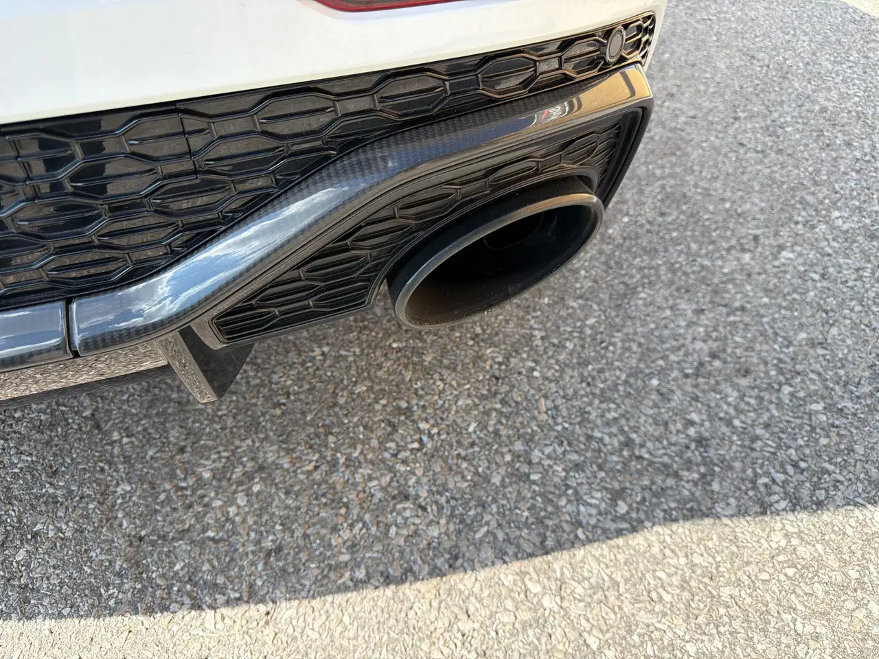 Audi RS Q8 снимка Audi RS Q8