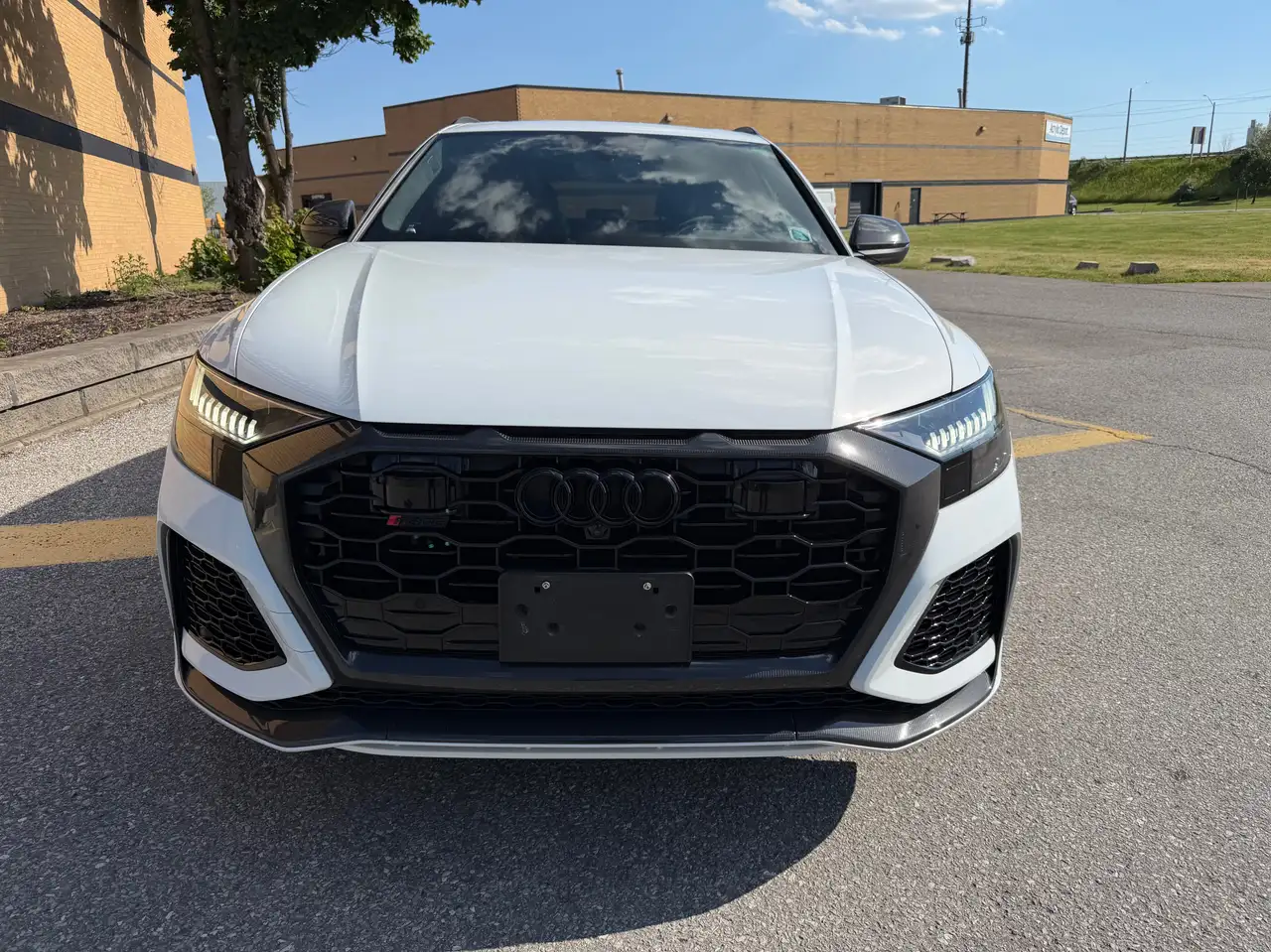 Audi RS Q8 снимка Audi RS Q8