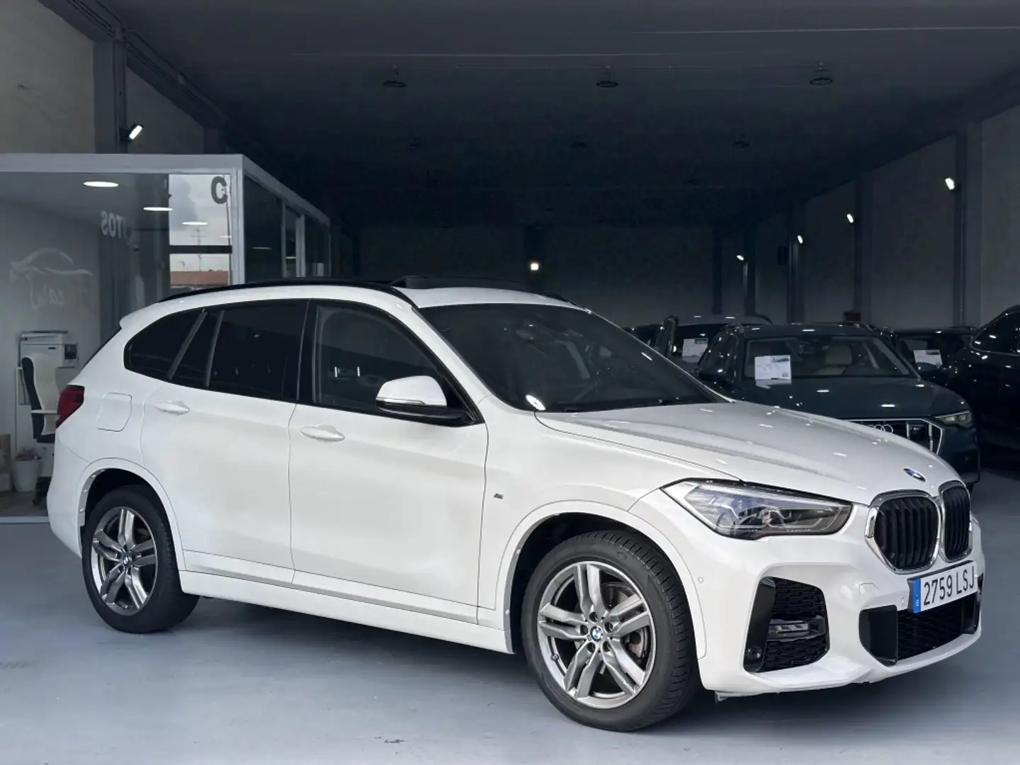 BMW X1 sDrive 18dA Blanc - 2