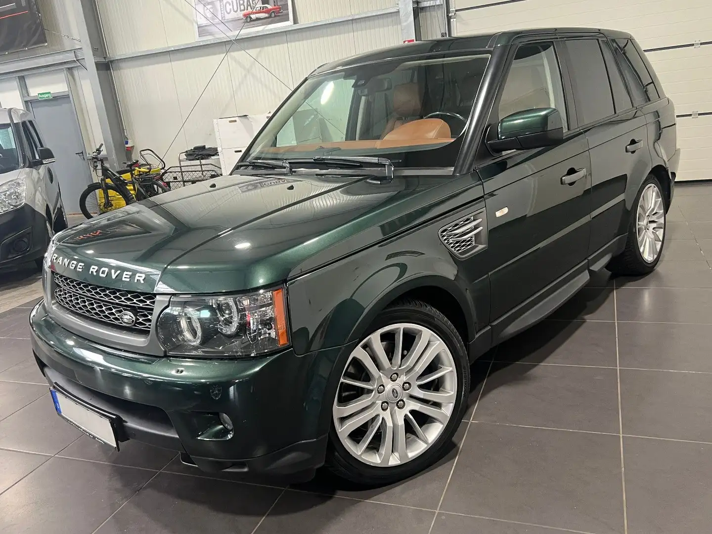 Land Rover Range Rover Sport 3.0 V6 TD HSE Automatik *Navi* Grün - 1