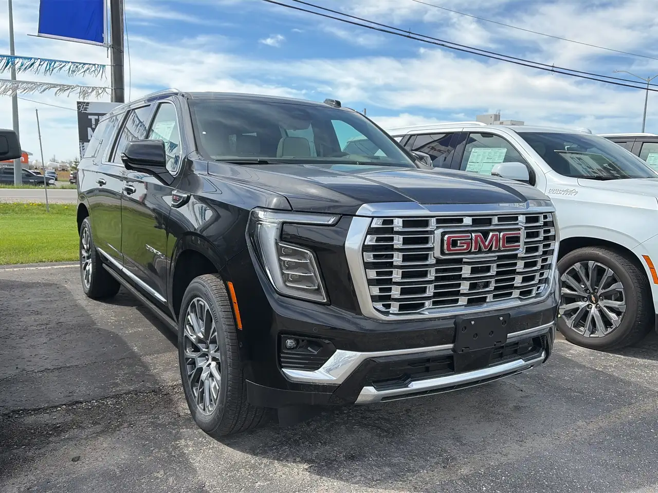GMC Yukon снимка GMC Yukon