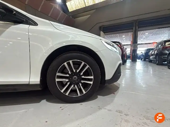 Volvo S40 2017, foto 18