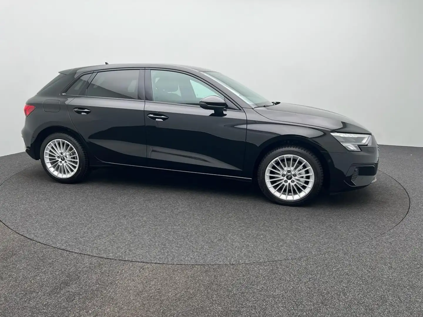 Audi A3 35 TFSI Sportback S tronic advanced Schwarz - 2