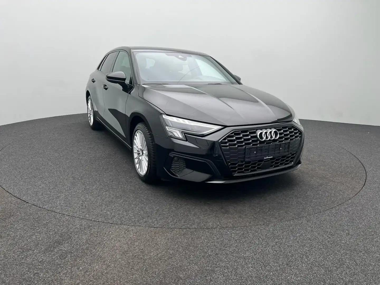 Audi A3 35 TFSI Sportback S tronic advanced Schwarz - 1