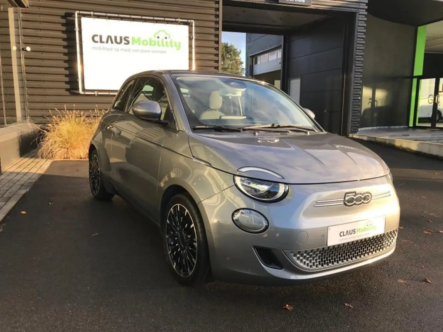 Fiat 500e ICON 42kwh Серый - 1