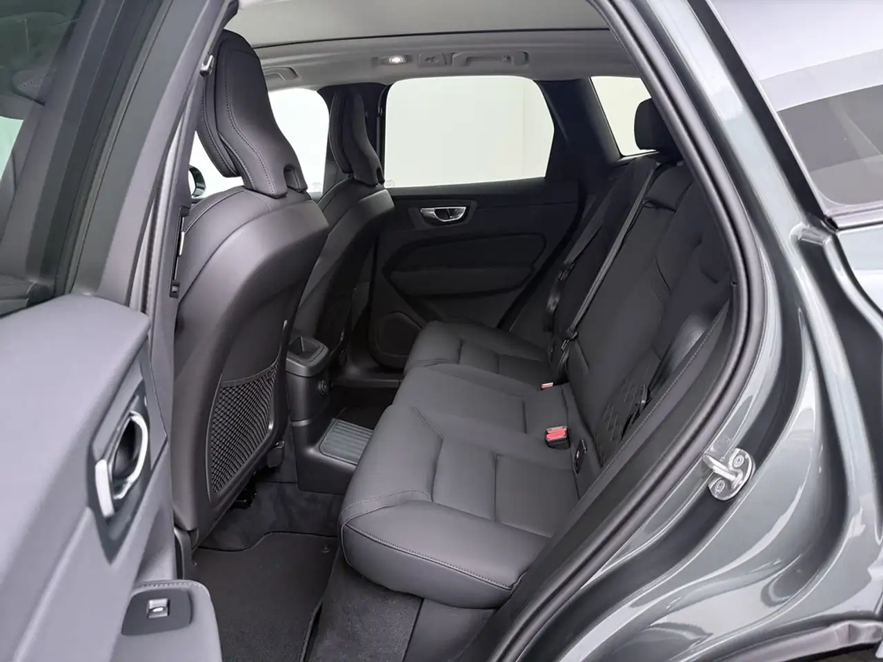 Volvo XC60 2026 — фото 15