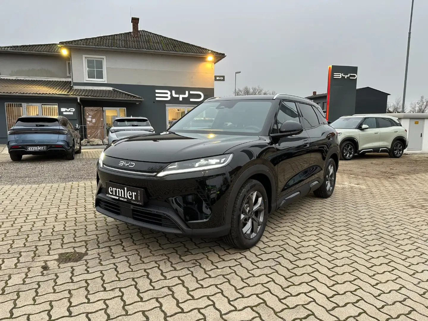 BYD Atto 2 Comfort Neuwagen lagernd sofort verfügbar Schwarz - 2