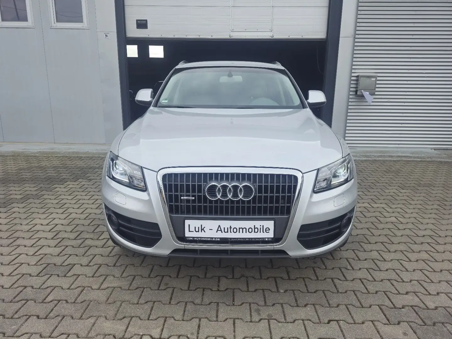 Audi Q5 2.0 TDI  quattro - SEHR GEPFLEGT! Silber - 2