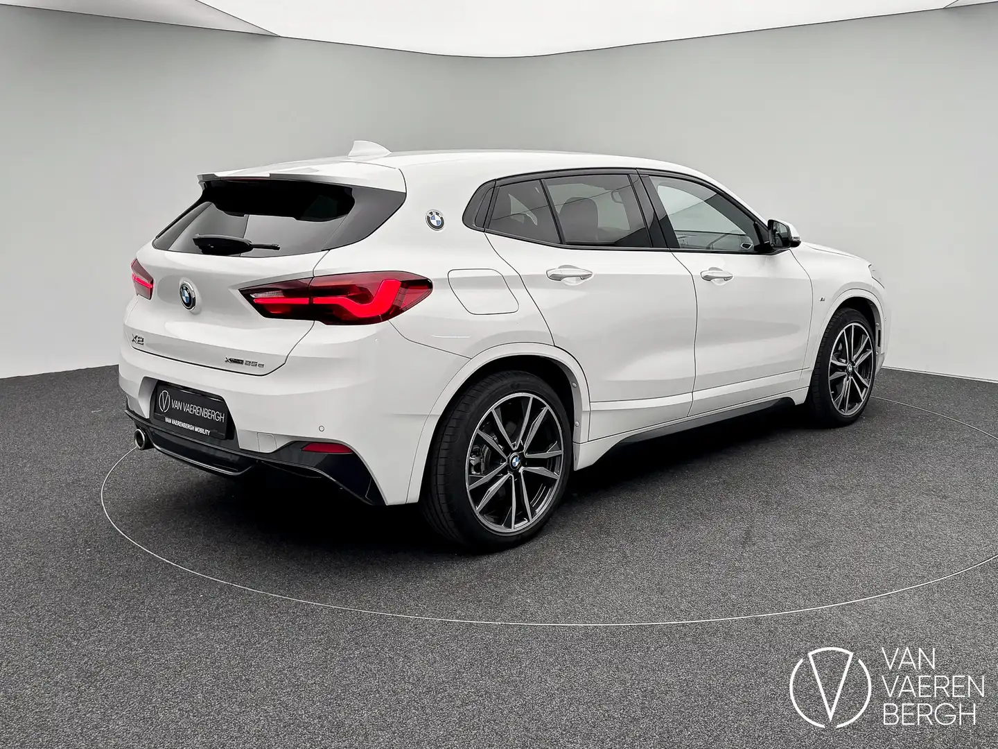 BMW X2 xDrive 25e Wit - 2