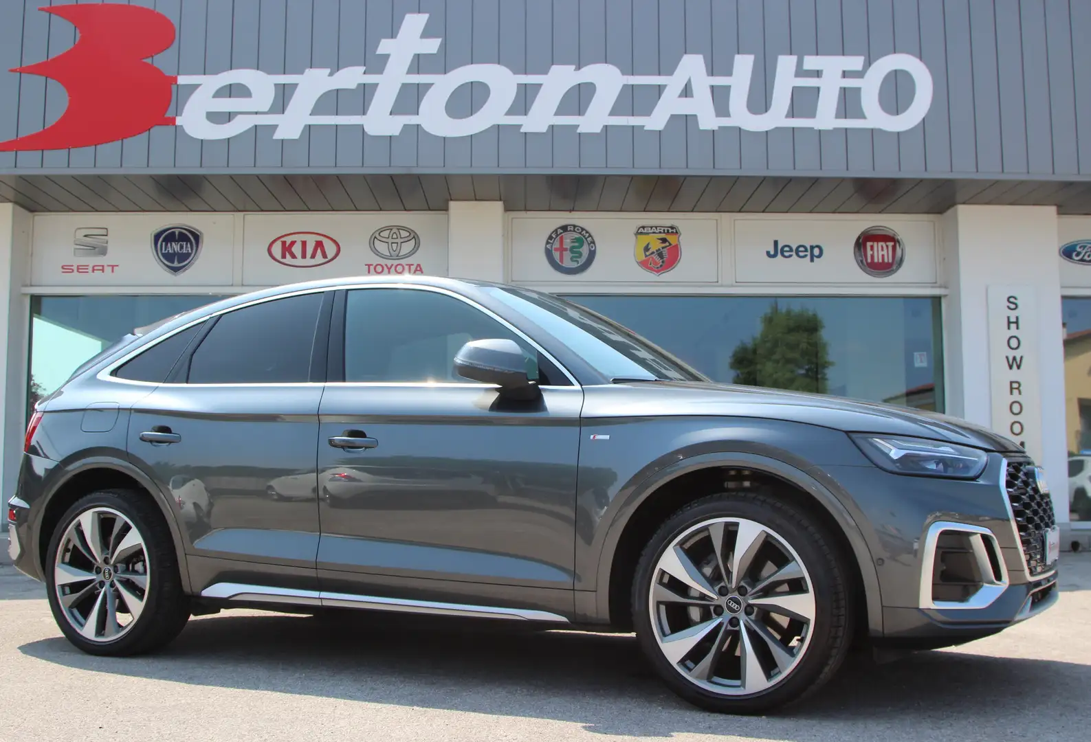 Audi Q5 Q5 I Sportback 2021 Sportback 50  tfsi e S line 4 Gris - 1