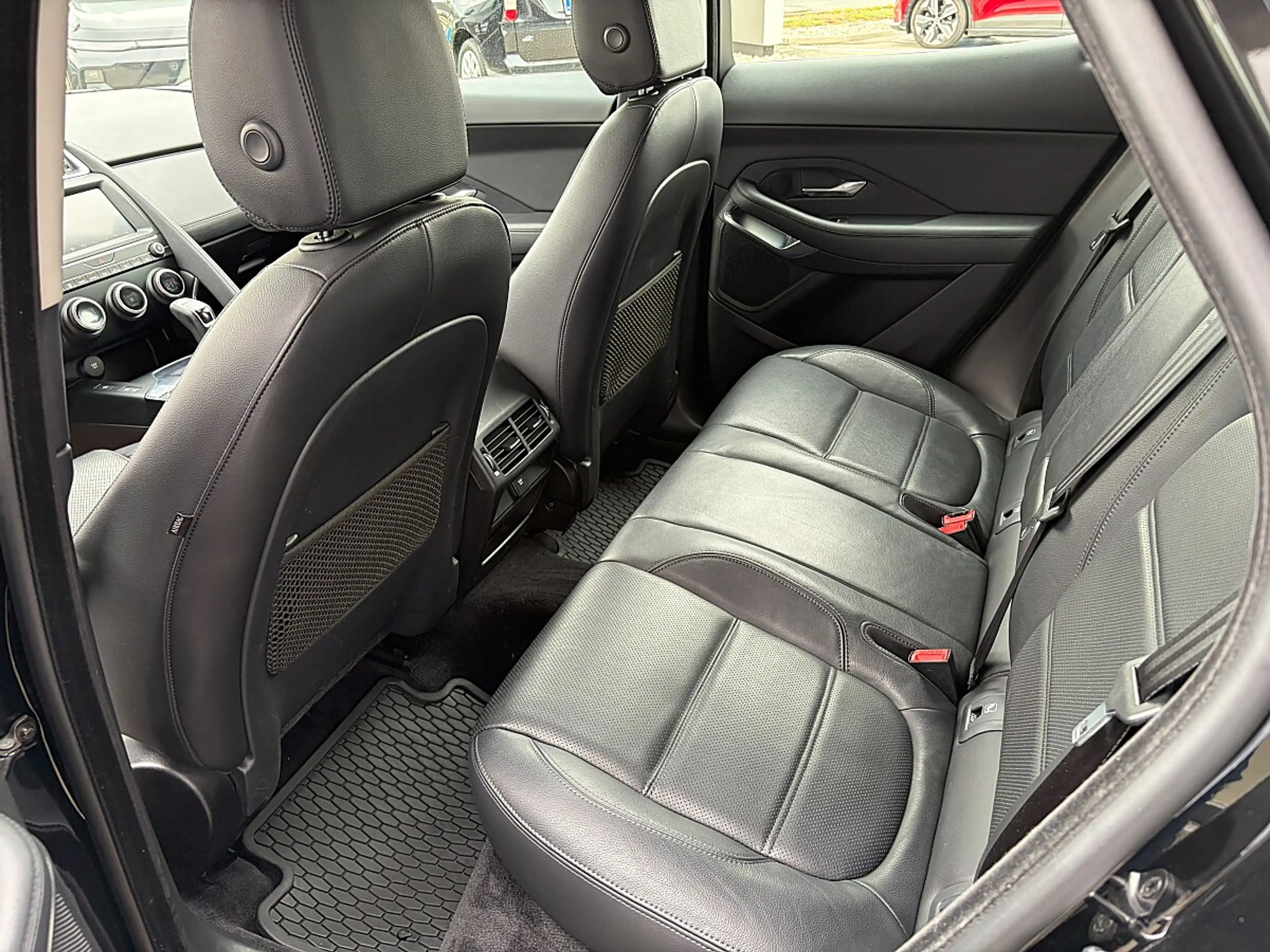 Jaguar E-Pace 2.0DI4 D180 S AWD Aut. — photo 12
