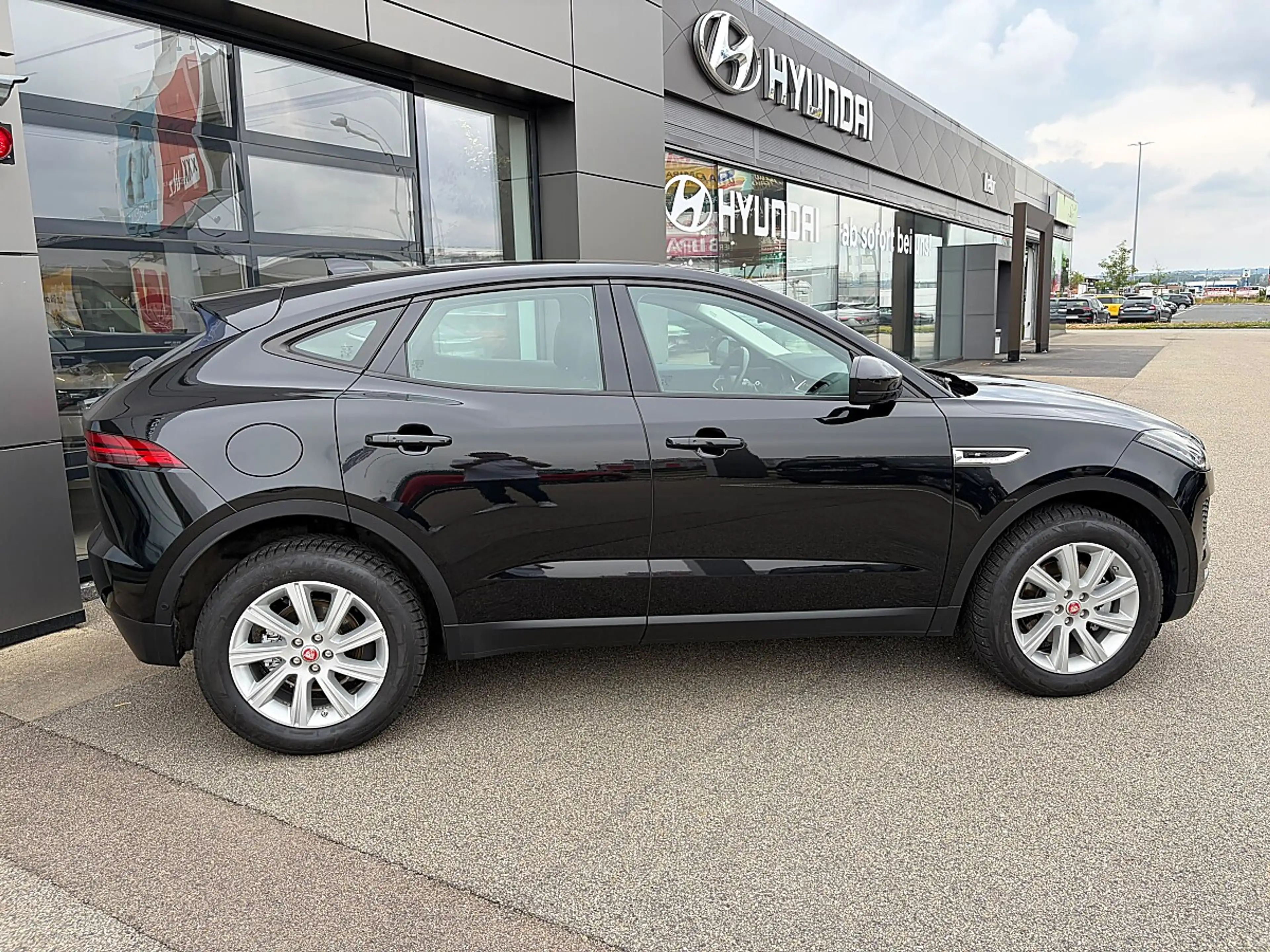 Jaguar E-Pace 2.0DI4 D180 S AWD Aut. — photo 5