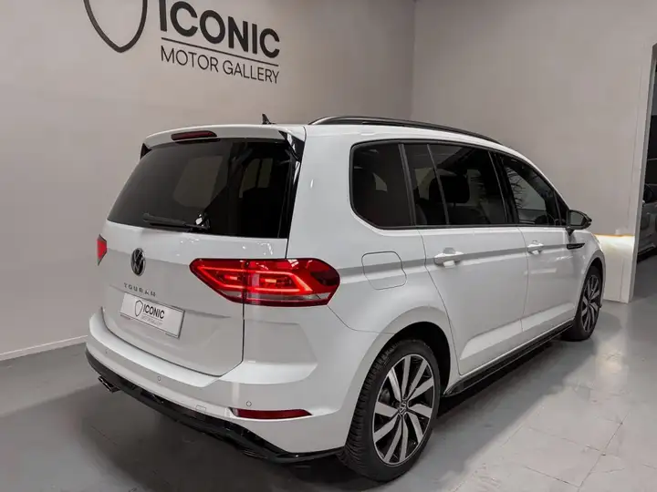 Volkswagen Touran 2025, foto 5