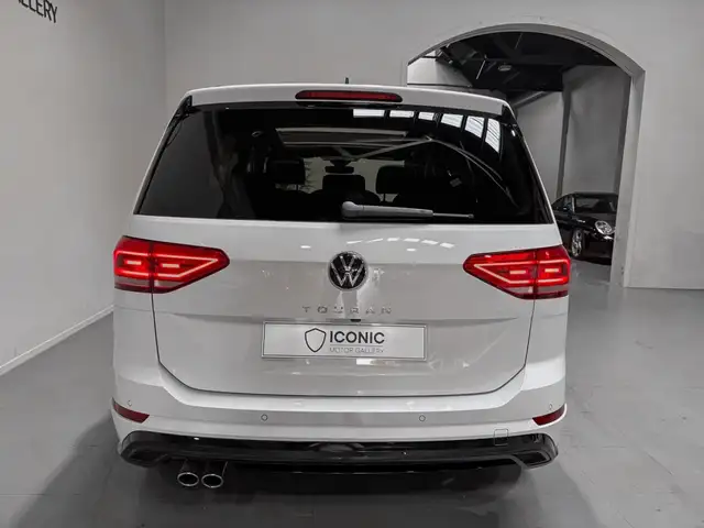 Volkswagen Touran view 6