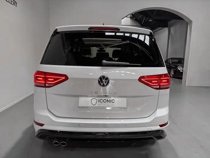 Volkswagen Touran 2025, foto 6