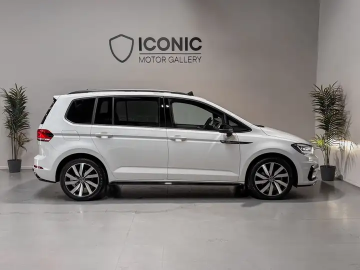 Volkswagen Touran 2025, foto 3