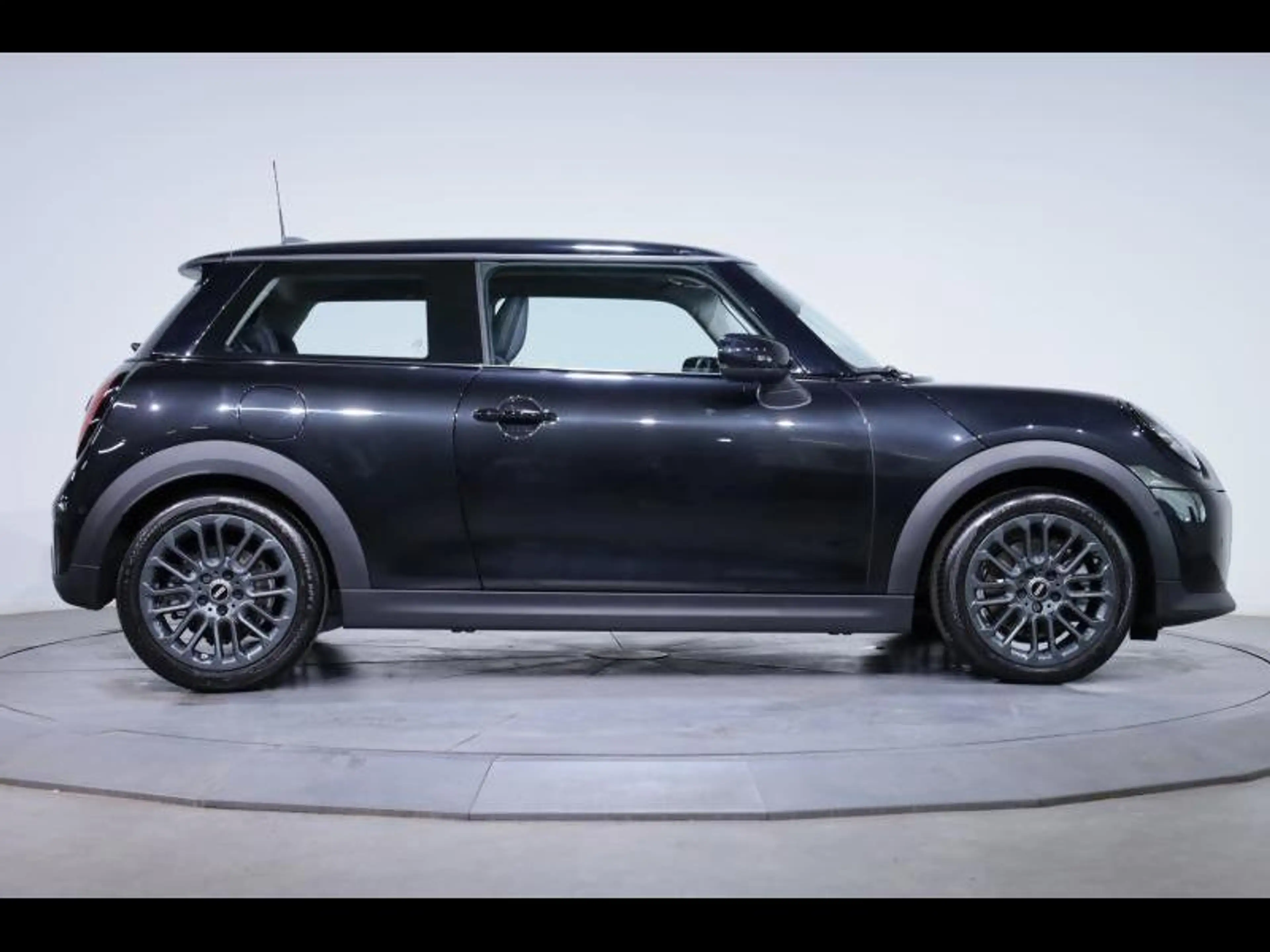 MINI Cooper C — photo 3