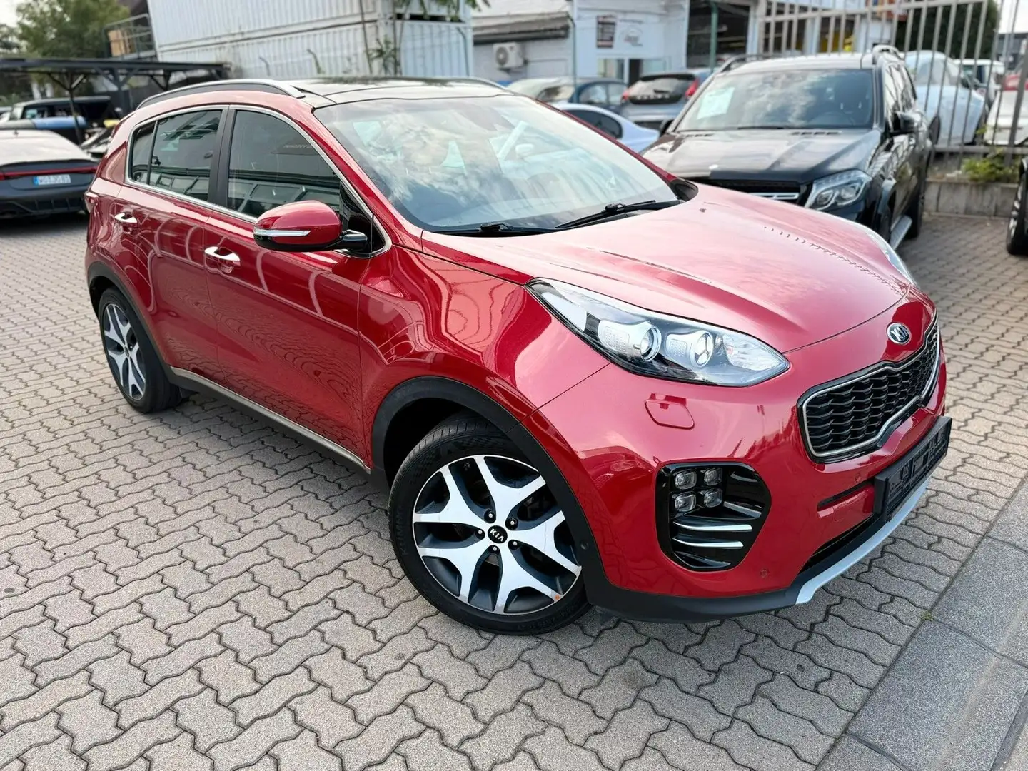 Kia Sportage GT-Line 4WD*PANO*KAMERA*AHK*SHZG*LEDER* Rot - 1