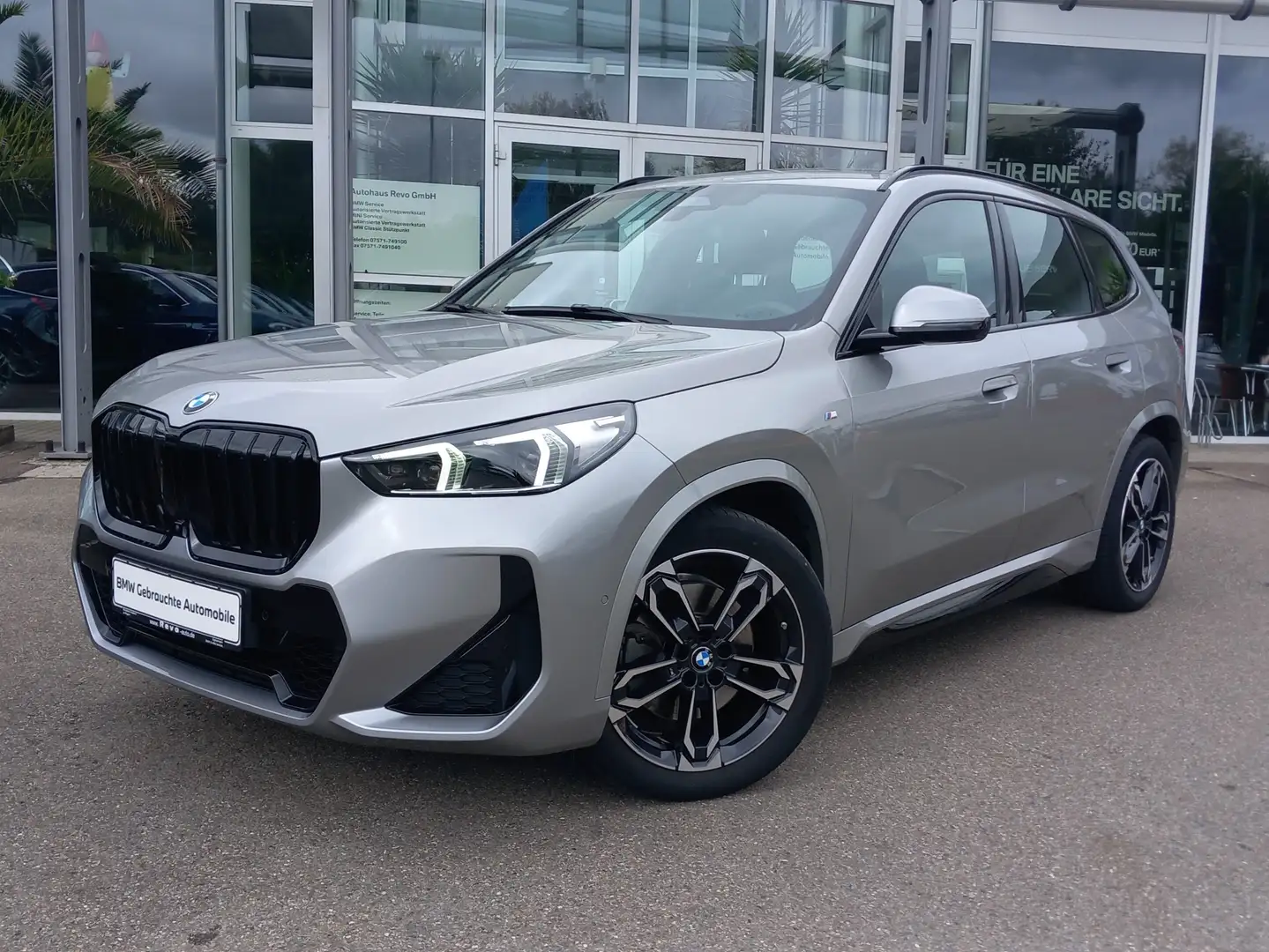 BMW X1 xDrive23d  Aut MSport AHK LED DriveAss HUD LiveCoc Argent - 2